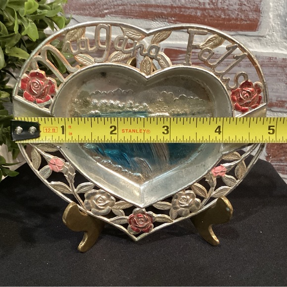 Vintage Metal Painted Niagara Falls - New York - Canada - Ashtray - Collectible - Picture 9 of 9